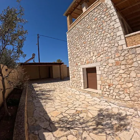 Villa Eliana Vivári